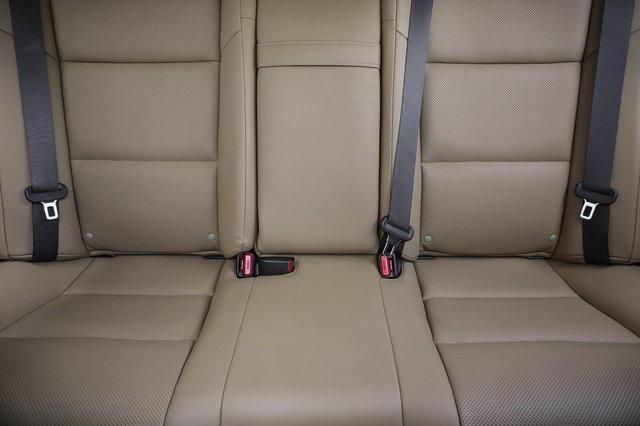 used 2017 Lexus ES 300h car, priced at $19,988