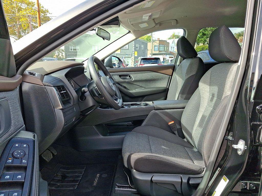 used 2022 Nissan Rogue car, priced at $19,995