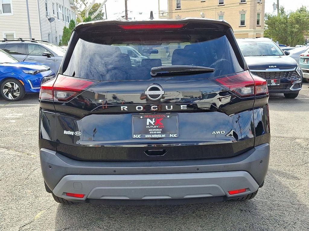 used 2022 Nissan Rogue car, priced at $19,995