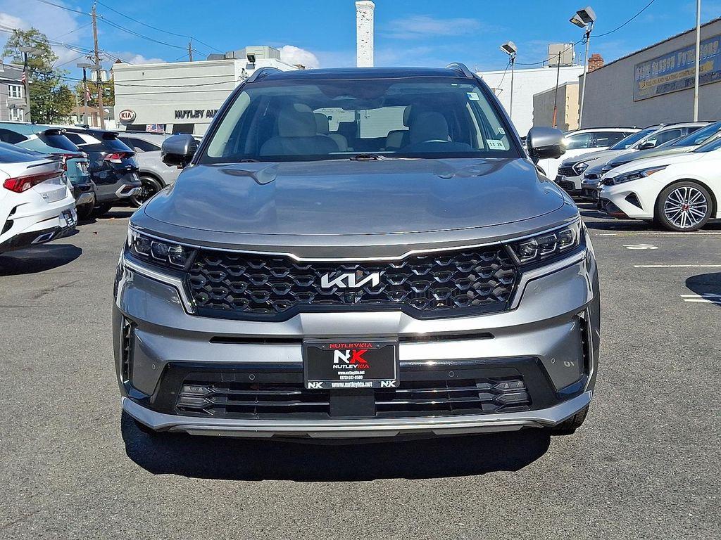 used 2022 Kia Sorento Plug-In Hybrid car, priced at $30,995