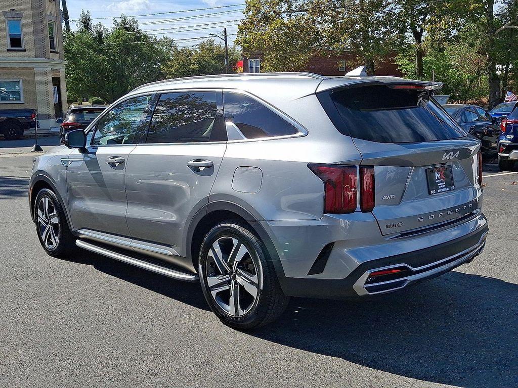 used 2022 Kia Sorento Plug-In Hybrid car, priced at $30,995