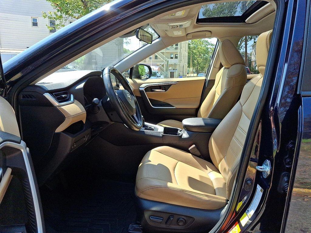 used 2020 Toyota RAV4 car, priced at $21,495