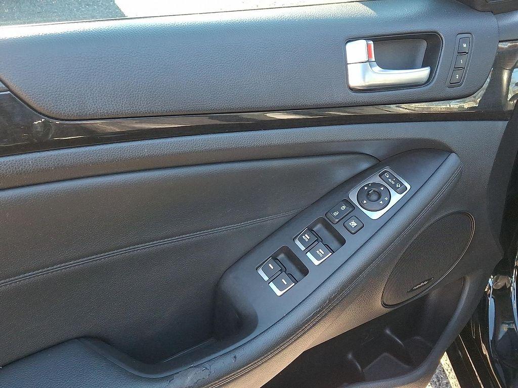 used 2015 Kia Cadenza car, priced at $9,995