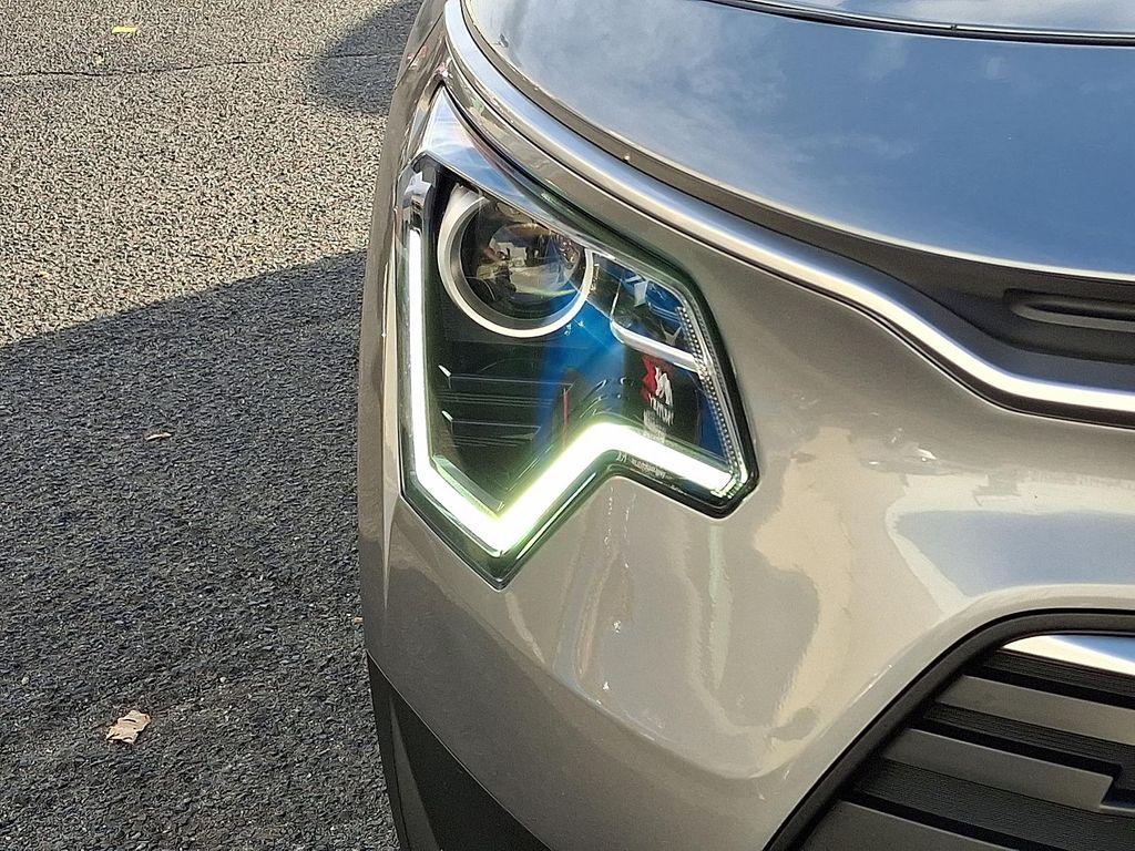 used 2025 Kia Niro car, priced at $27,995