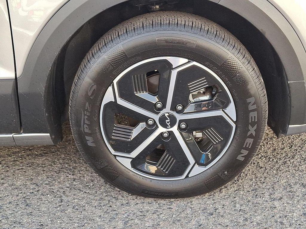 used 2025 Kia Niro car, priced at $27,995