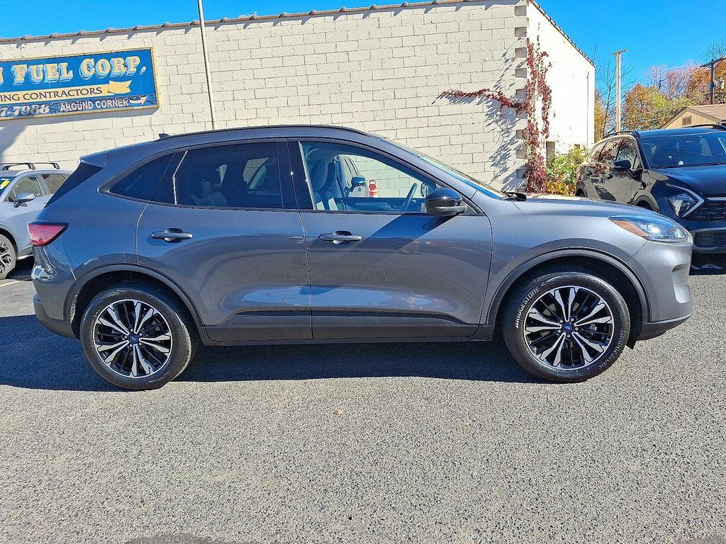 used 2022 Ford Escape car, priced at $18,995