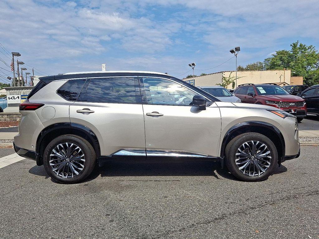 used 2024 Nissan Rogue car, priced at $33,995