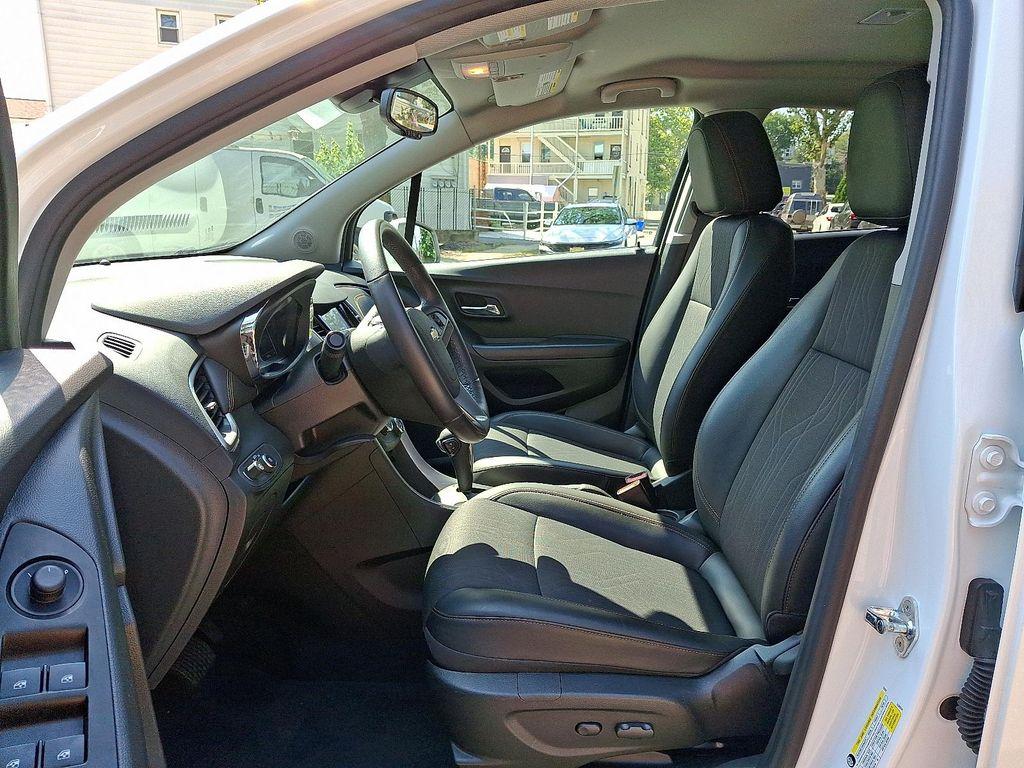 used 2022 Chevrolet Trax car, priced at $16,725