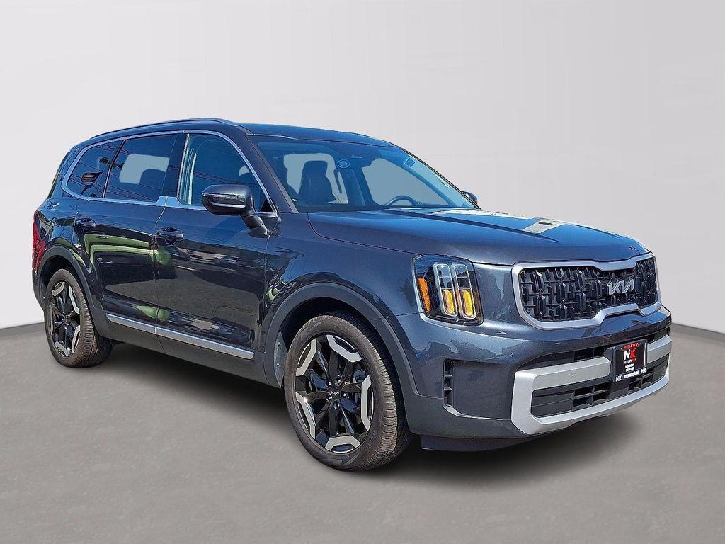 used 2024 Kia Telluride car, priced at $38,995