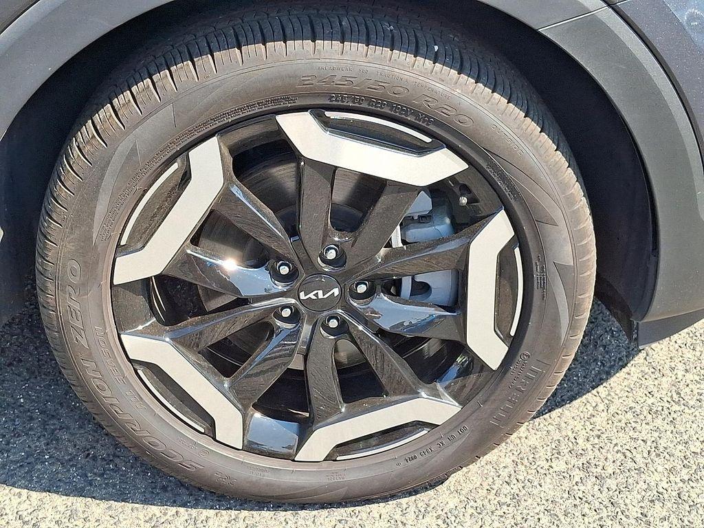 used 2024 Kia Telluride car, priced at $38,995