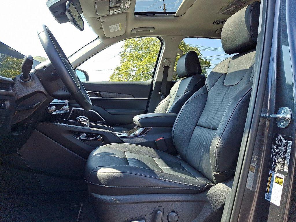 used 2024 Kia Telluride car, priced at $38,995