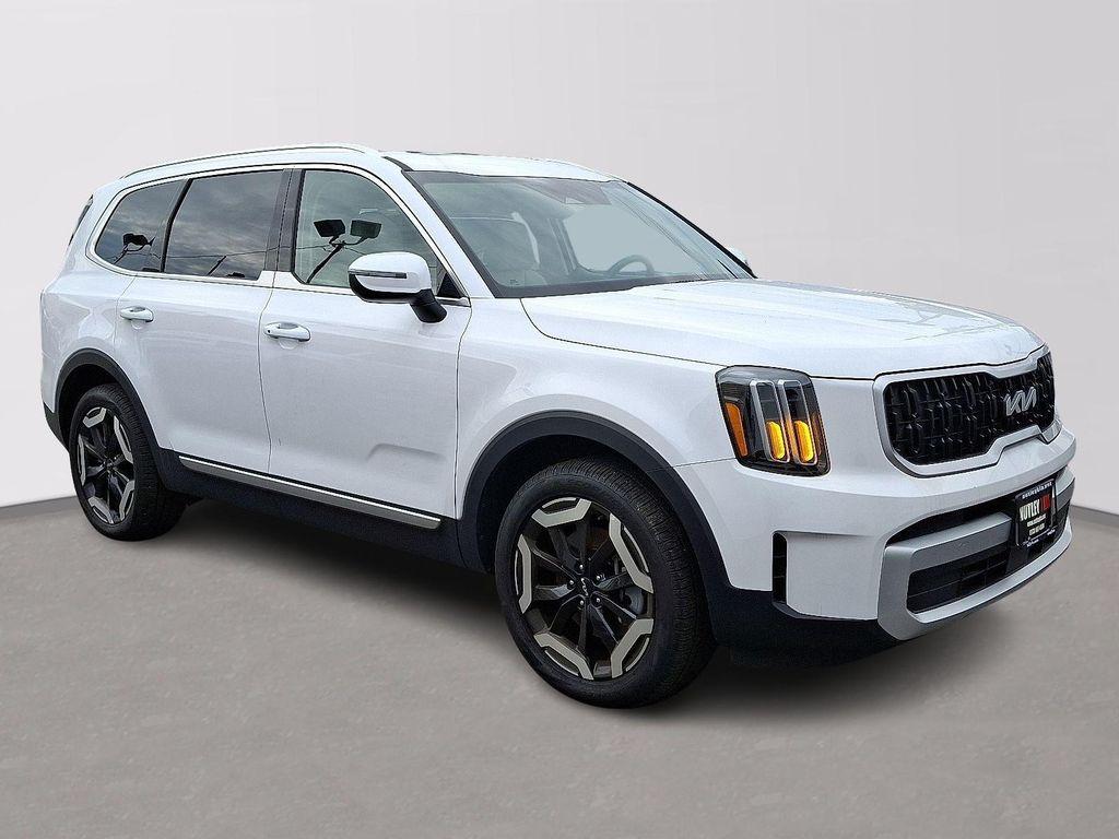used 2024 Kia Telluride car, priced at $41,299