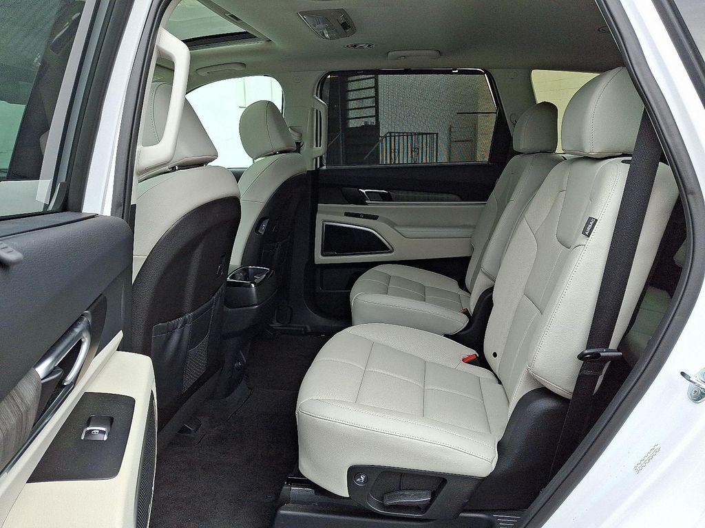 used 2024 Kia Telluride car, priced at $41,299