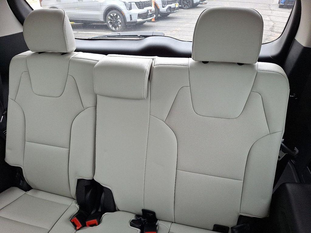 used 2024 Kia Telluride car, priced at $41,299