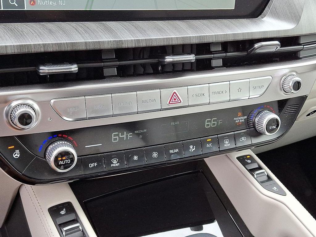 used 2024 Kia Telluride car, priced at $41,299