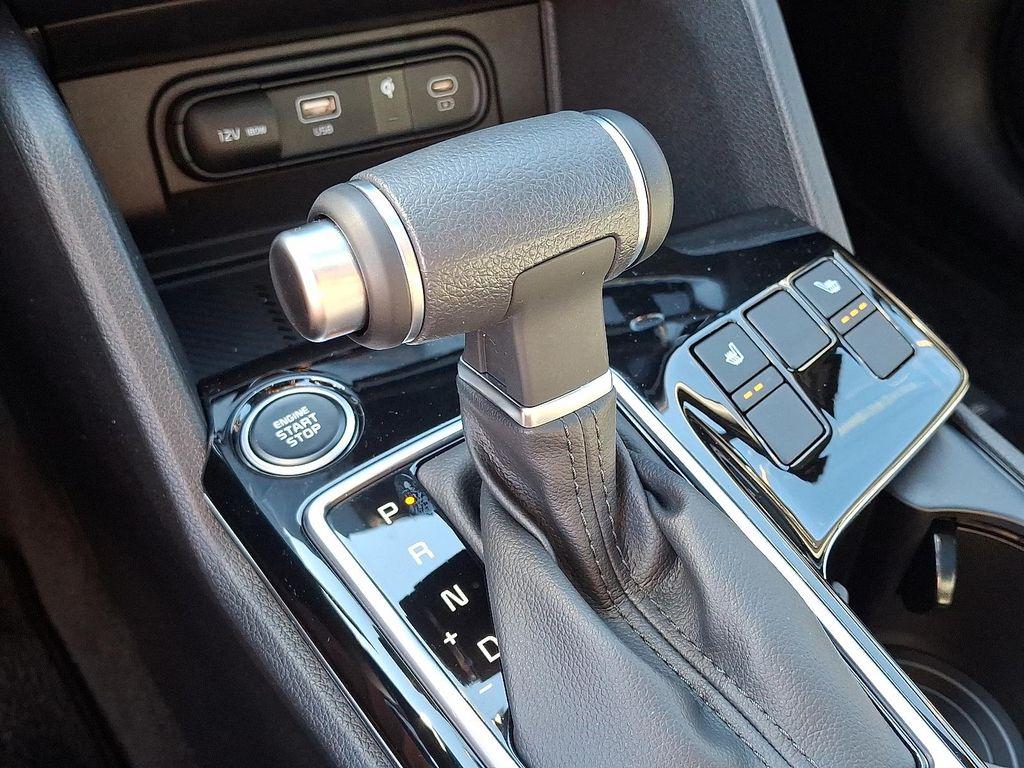 used 2025 Kia Sportage car, priced at $30,995