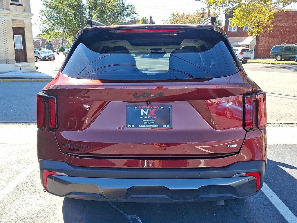 used 2025 Kia Sorento car, priced at $37,999