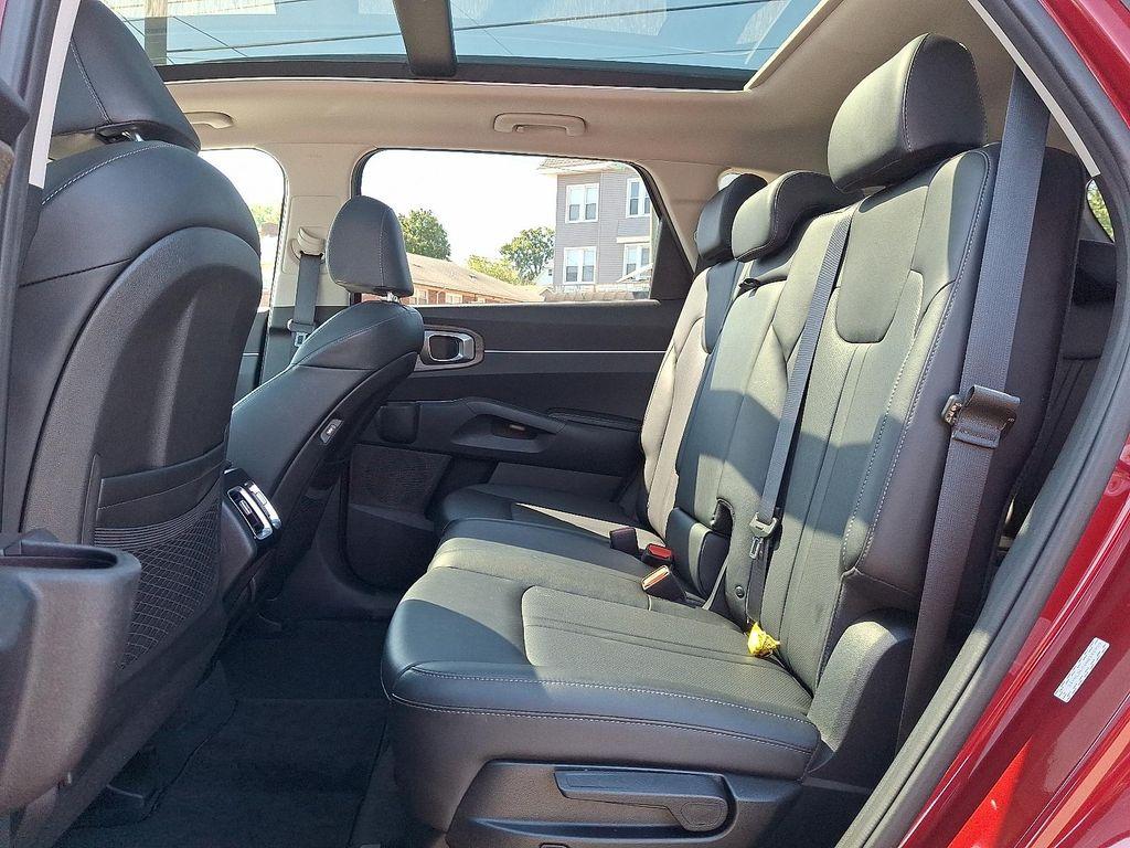 used 2022 Kia Sorento car, priced at $28,495