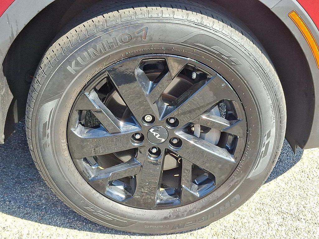 used 2022 Kia Sorento car, priced at $28,495