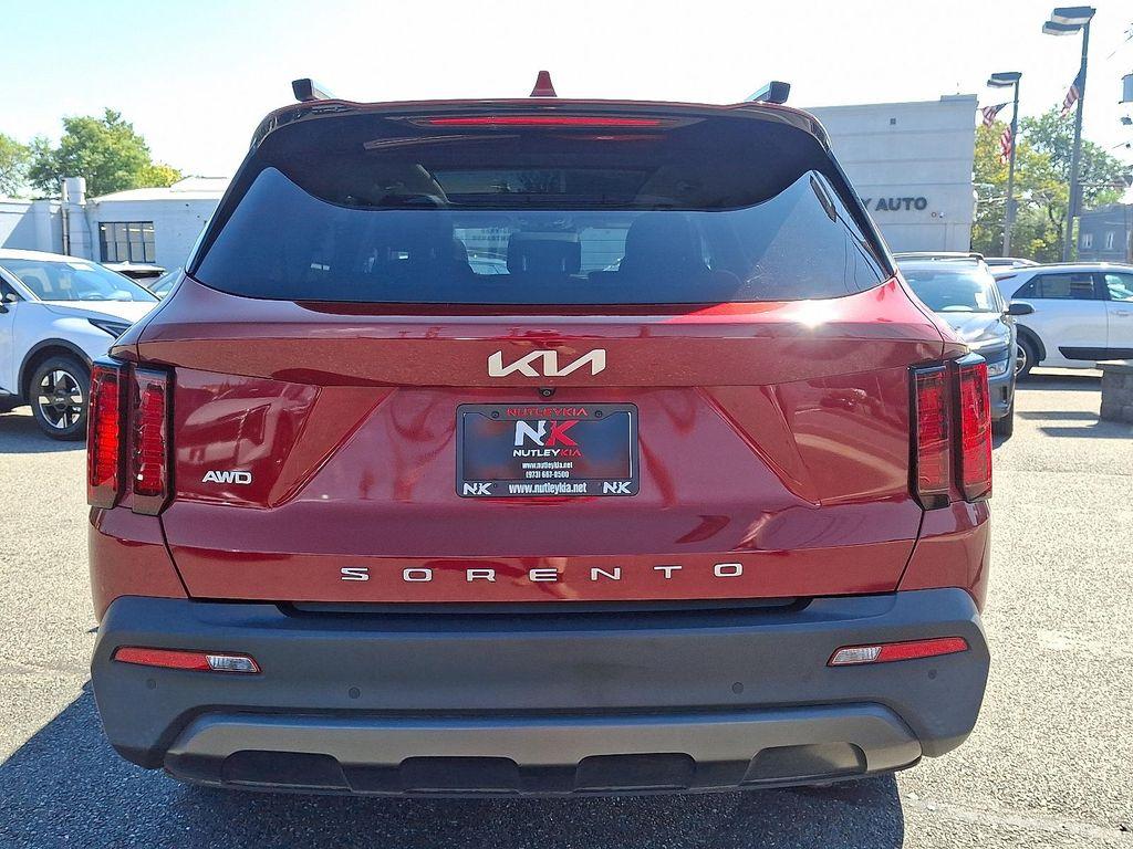 used 2022 Kia Sorento car, priced at $28,495