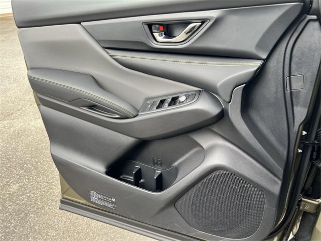 new 2025 Subaru Ascent car, priced at $45,623