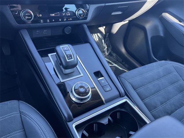 used 2023 Mitsubishi Outlander car, priced at $19,994