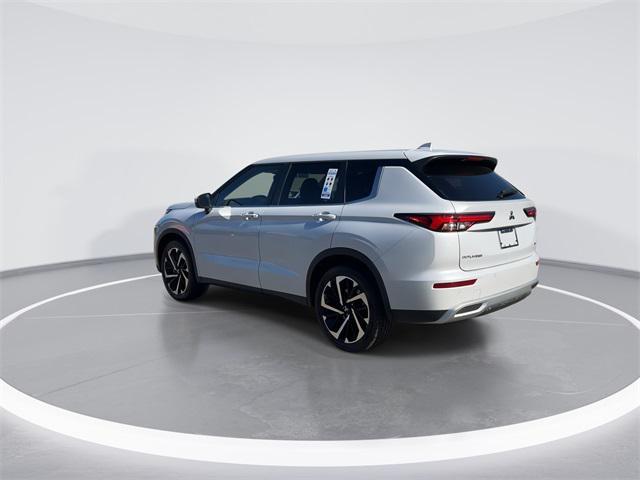 used 2023 Mitsubishi Outlander car, priced at $19,994