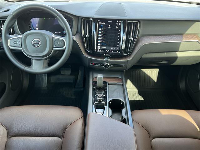 used 2022 Volvo XC60 car, priced at $29,634