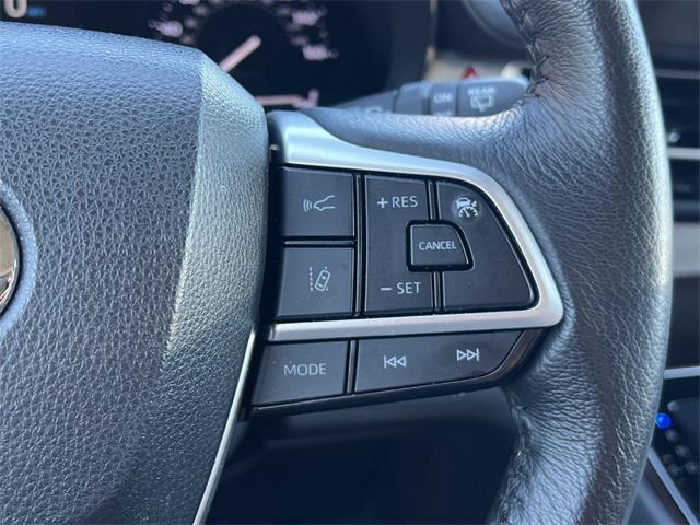 used 2023 Toyota Sienna car, priced at $35,265