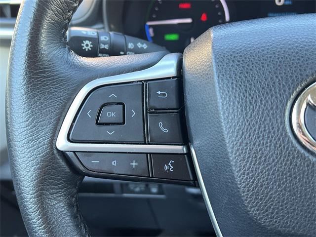 used 2023 Toyota Sienna car, priced at $35,265