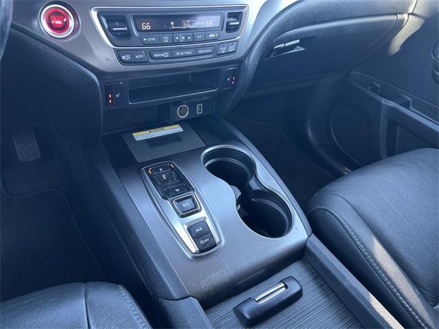 used 2022 Honda Pilot car, priced at $29,233