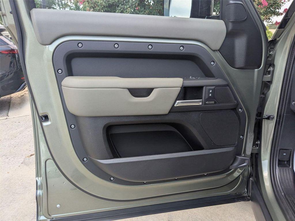 new 2025 Land Rover Defender car