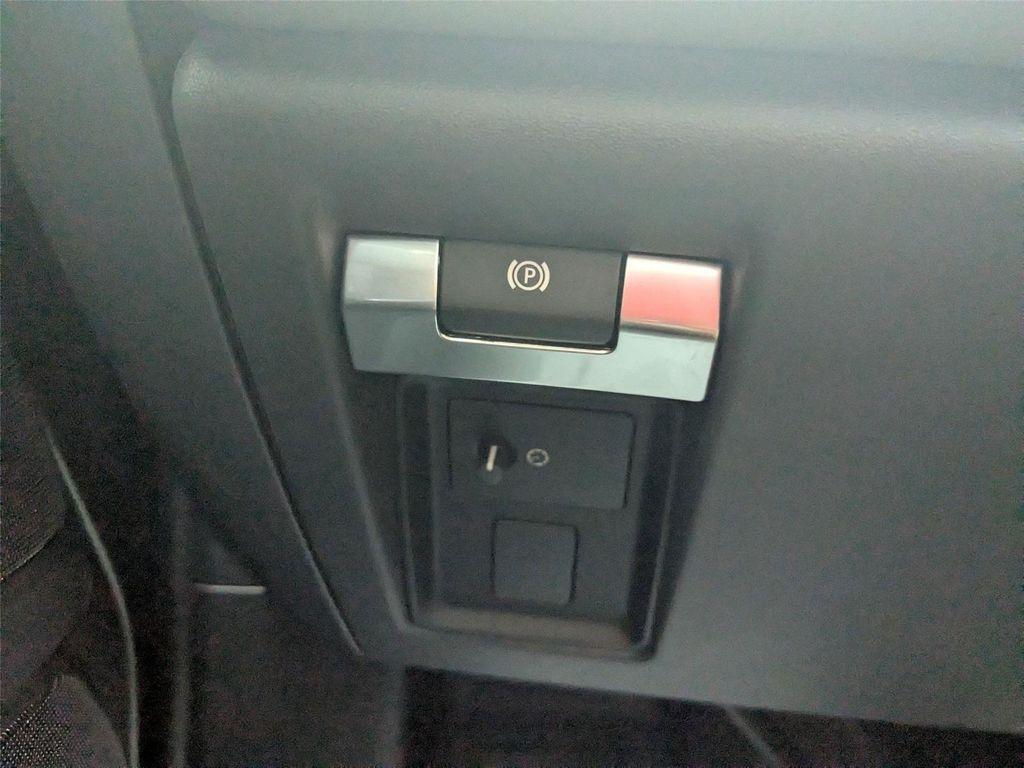 new 2025 Land Rover Defender car