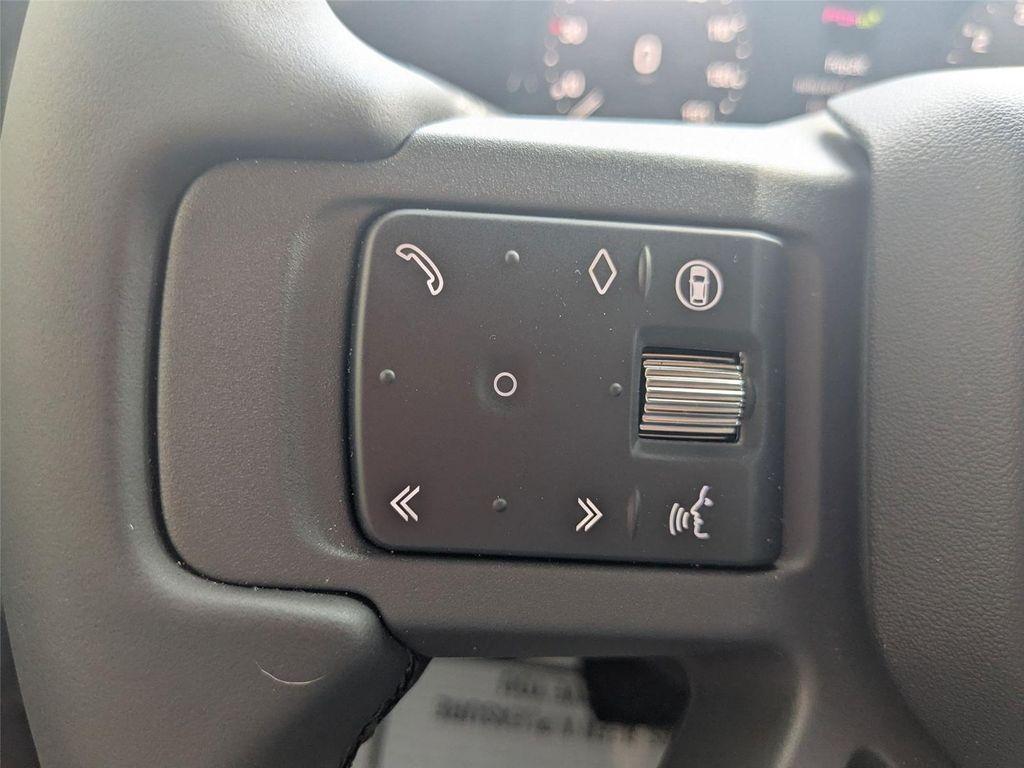 new 2025 Land Rover Defender car