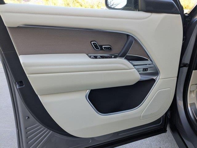 new 2025 Land Rover Range Rover car, priced at $140,530