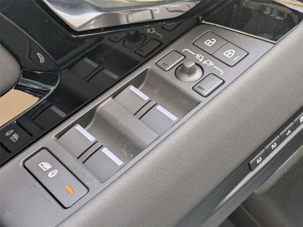 new 2026 Land Rover Range Rover Evoque car