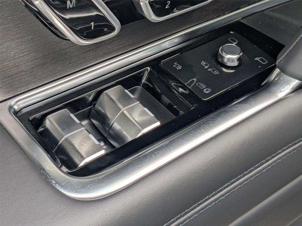 new 2025 Land Rover Range Rover car, priced at $138,100