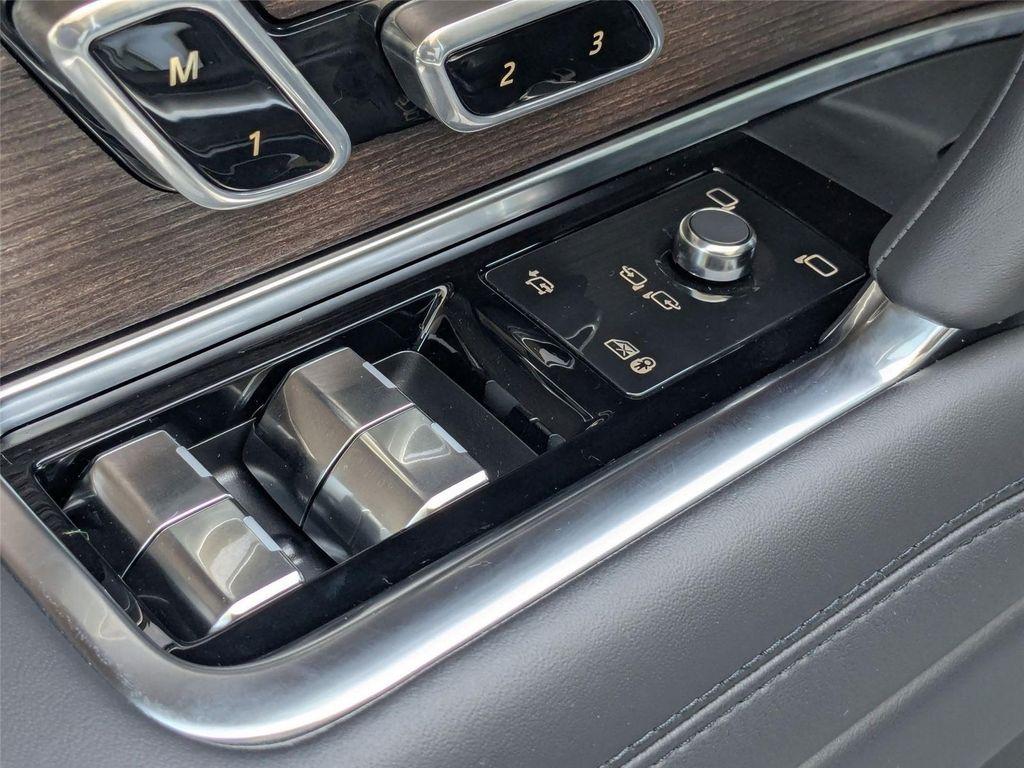 new 2025 Land Rover Range Rover car, priced at $117,080