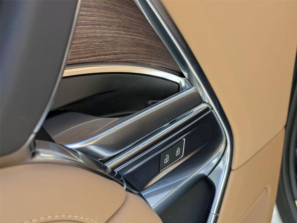 new 2025 Land Rover Range Rover car, priced at $130,505