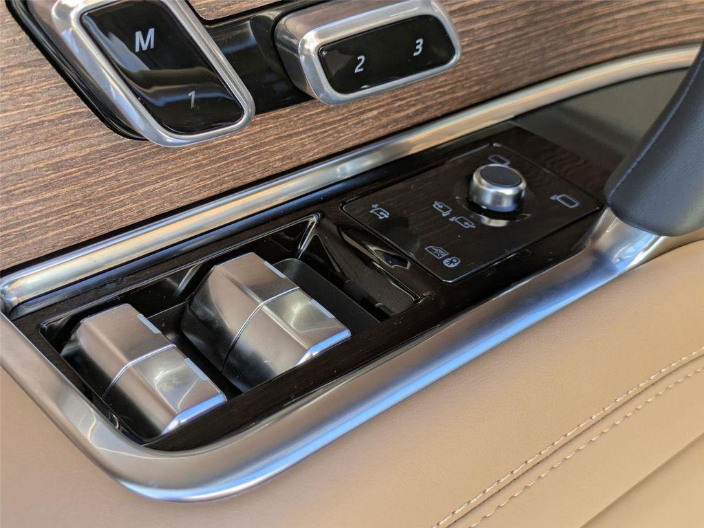 new 2025 Land Rover Range Rover car, priced at $130,505