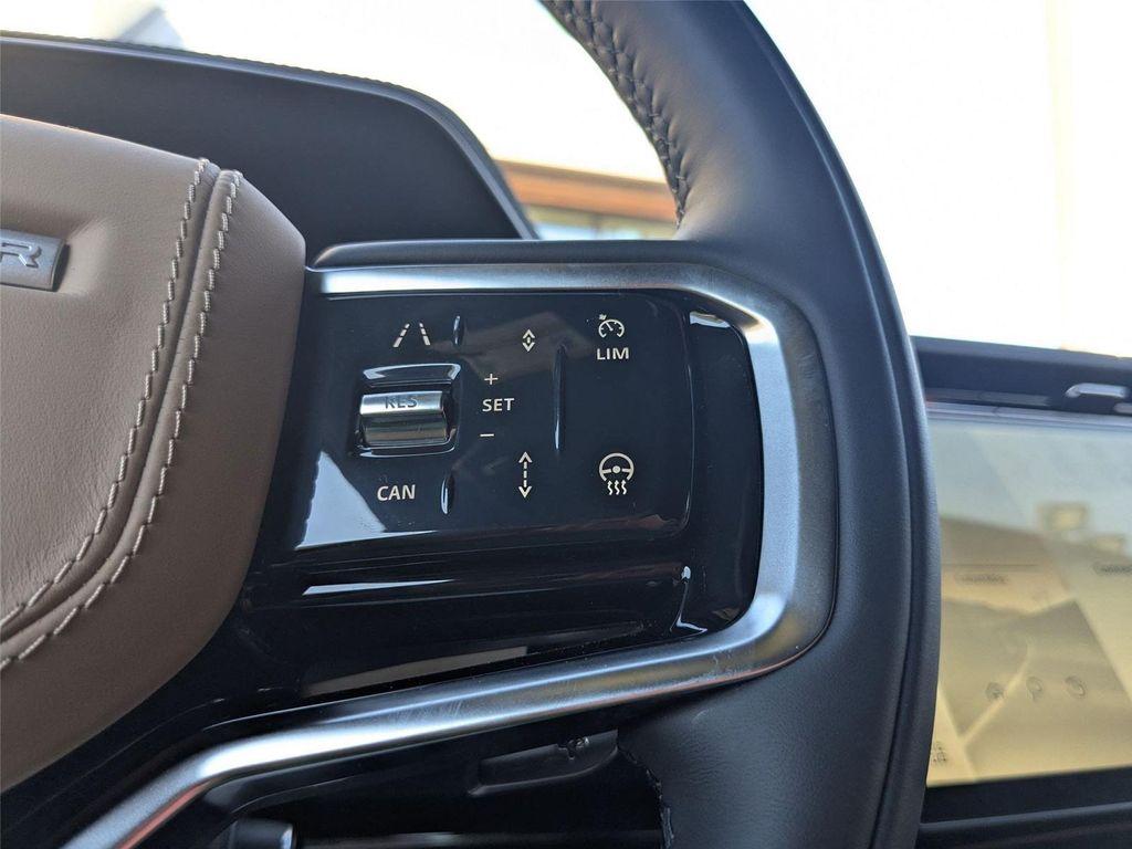 new 2025 Land Rover Range Rover Sport car, priced at $92,445