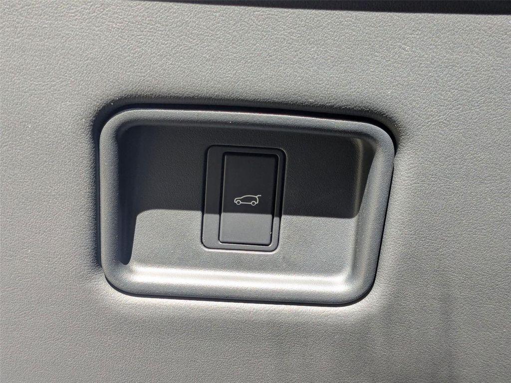 new 2025 Land Rover Range Rover Sport car, priced at $92,445