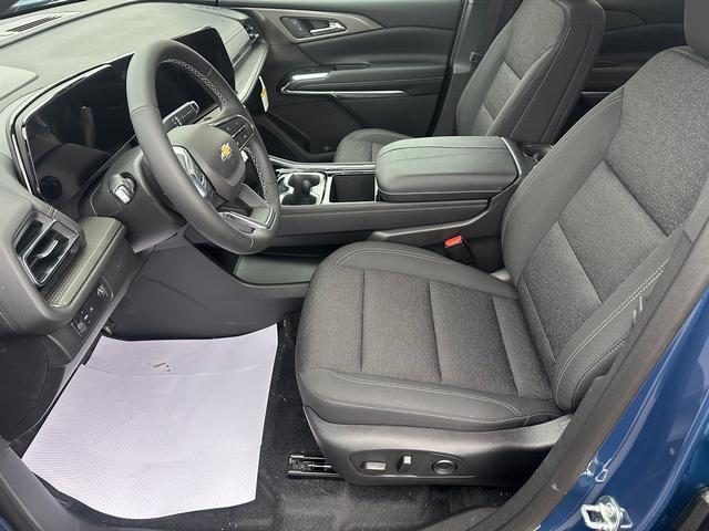 new 2025 Chevrolet Traverse car, priced at $42,495