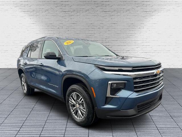 new 2025 Chevrolet Traverse car, priced at $42,495