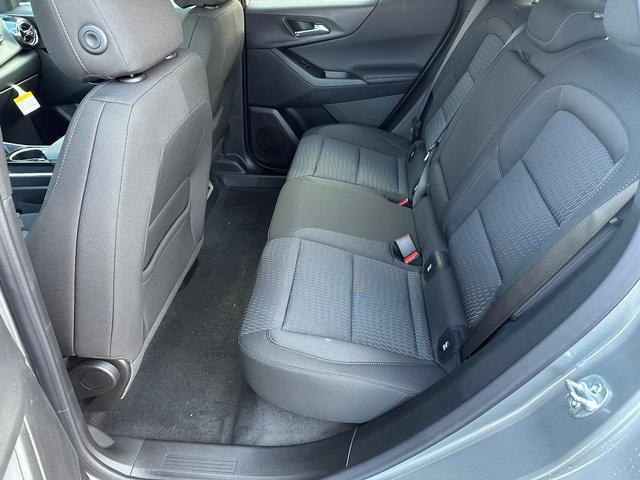 new 2025 Chevrolet Equinox car, priced at $30,490