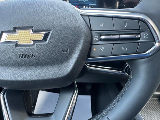 new 2025 Chevrolet Equinox car, priced at $30,490