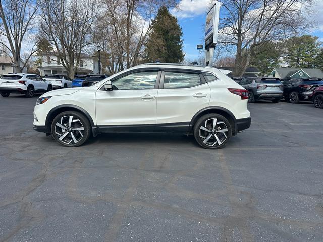 used 2022 Nissan Rogue Sport car, priced at $21,999
