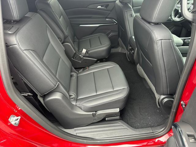 new 2025 Chevrolet Traverse car, priced at $44,090
