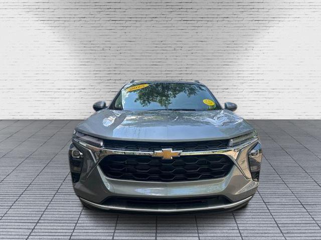 new 2025 Chevrolet Trax car, priced at $23,150