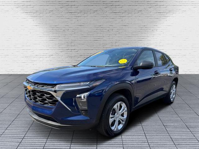 used 2024 Chevrolet Trax car, priced at $19,999